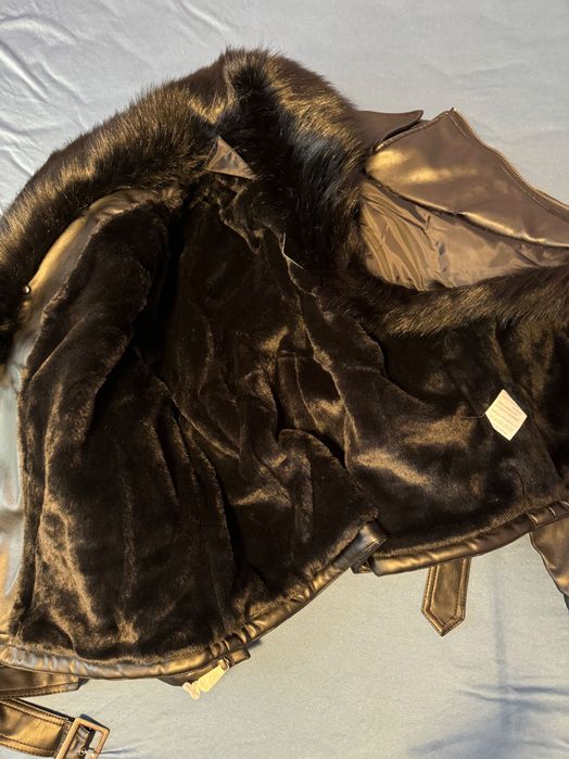 Дамско кожено яке с пухена яка - 2бр