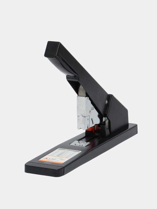 Deli stepler 210 ta varoqgacha