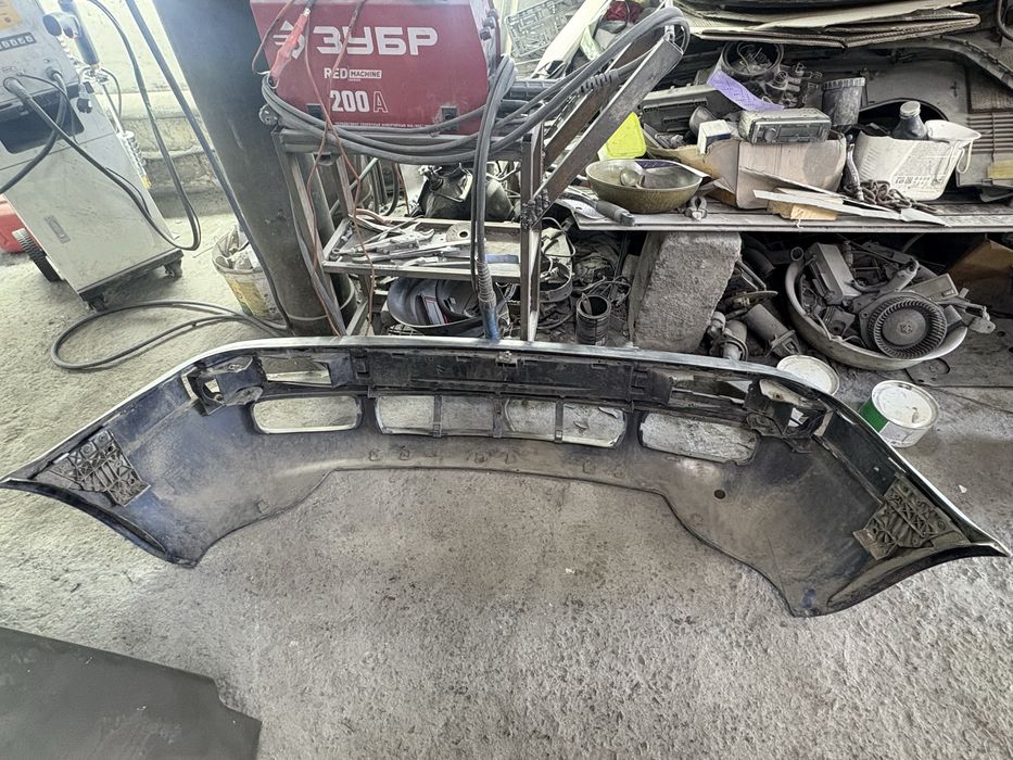 Бампер оригинал