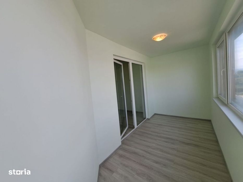 Apartament cu 3 camere, zona Vivo, Floresti