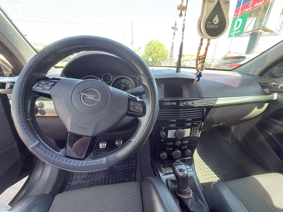 OPEL Astra 2010 — imagine 5