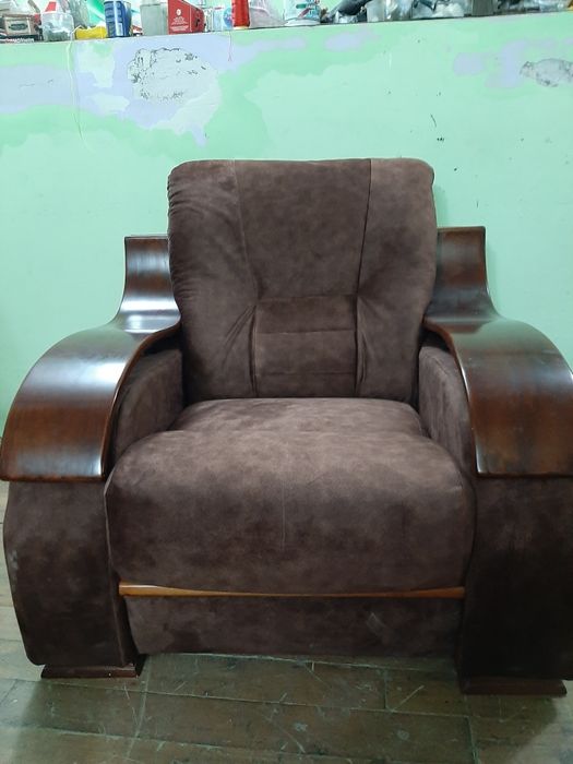 Продаётся мягкая мебель 4 ка.