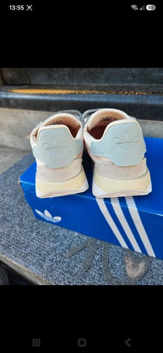 Adidas unisex copii marime 25.5