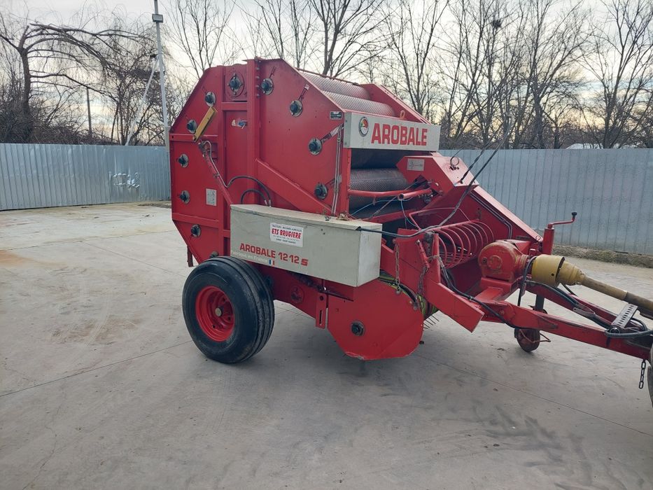 Presa de balotat balotiera rotunda claas rollant 44s 46 aroballe