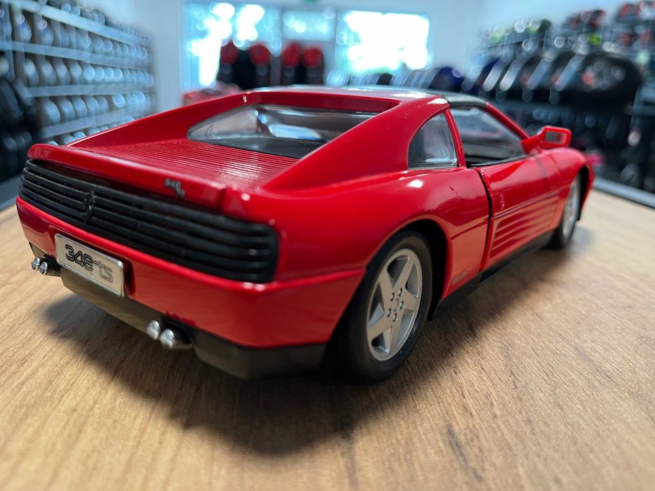 MAISTO метална колекционерска количка FERRARI 348 Testarosa,мащаб 1:18