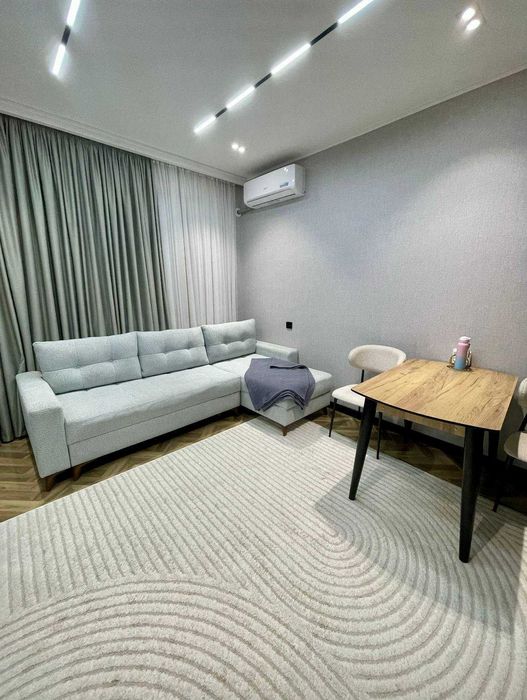 Продается 2 комнатная квартира Ялангач / Эко Базар