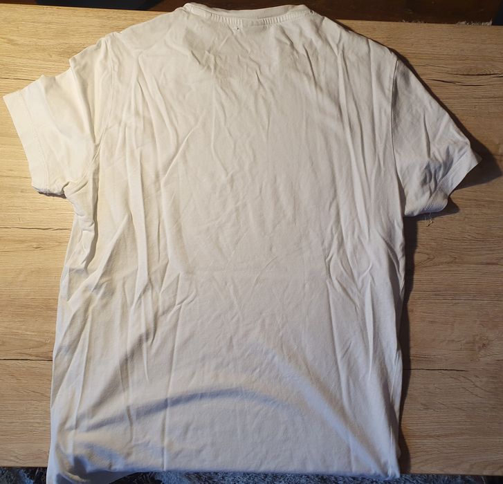 Tricou Bershka Regular Fit