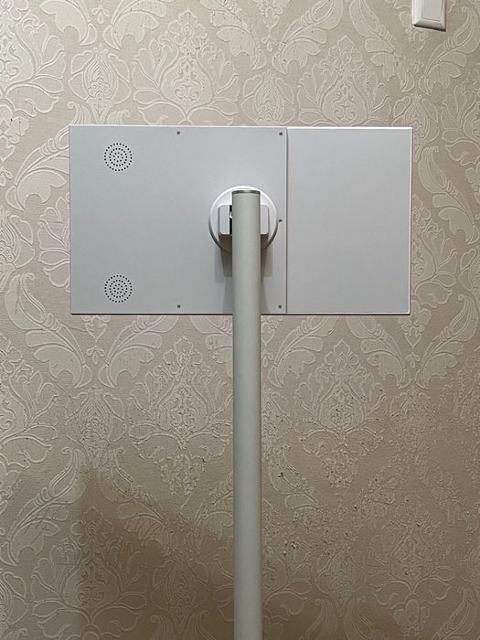 планшет на ножке (мини телевизор)