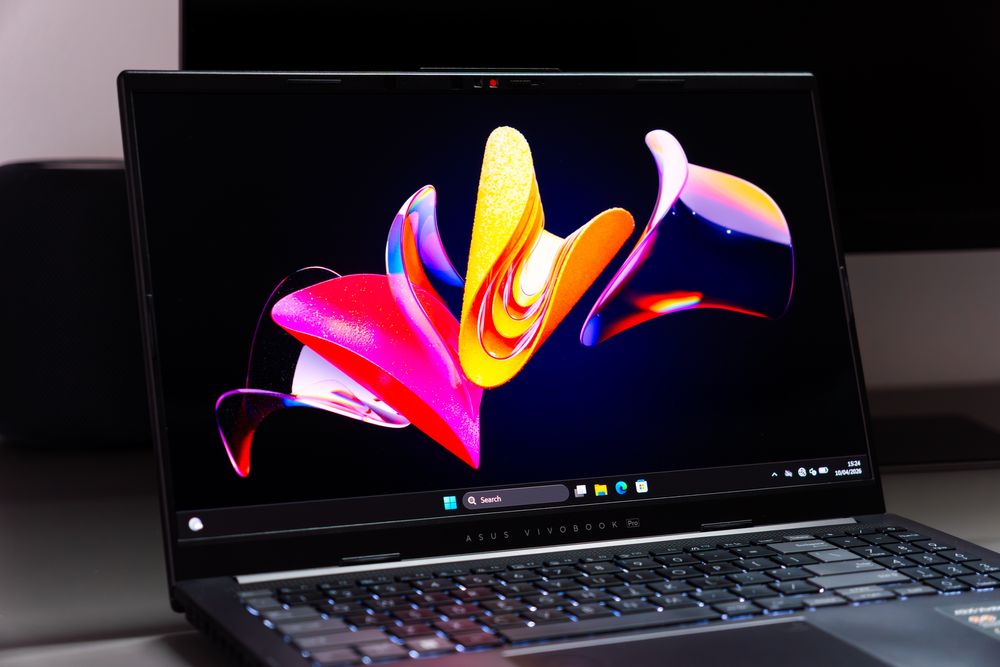 Laptop ASUS Vivobook Pro 15 OLED | Ultra 9 | RTX 4050 | 40GB RAM DDR5 | 1TB SSD | Editare/Gaming