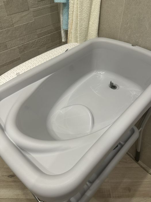 Бебешко корито с повивалник Chicco dots