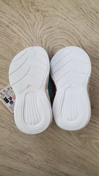 Детски светещи маратонки