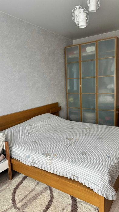 Продам 3-х комнатную квартиру 100 кв.м. мкр. Береке, д.52