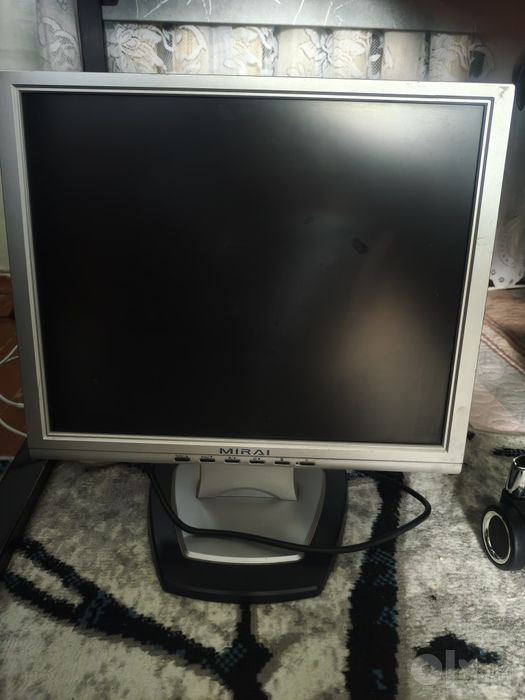 Продаётся полный комплект ПК (системный блок+LCD-монитор+все кабели)