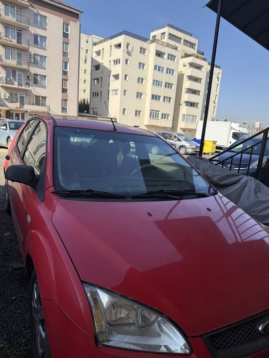 Ford Focus 1.6 benzină