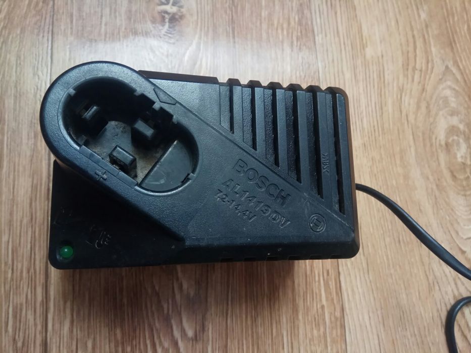 Зарядное устройство бош