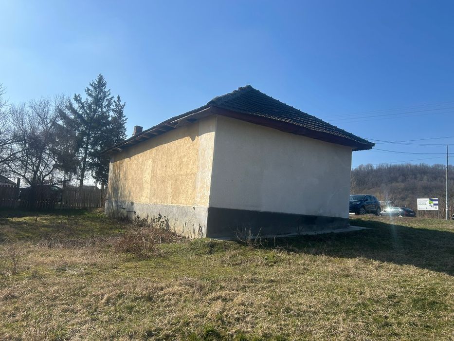 Spatiu comercial in com Licurici Sat Negreni