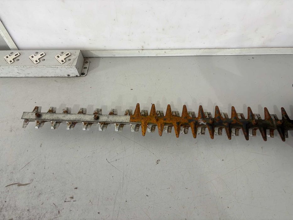 Храсторез бензинов - Mountfield MHJ2424