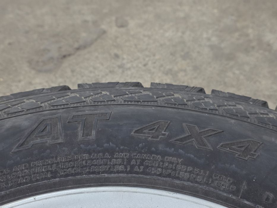 Зимни гуми Nexen 225/70R15C дот 21г