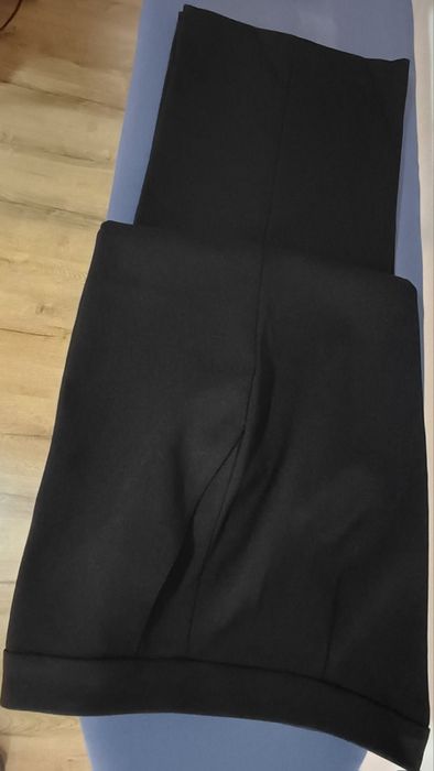 Pantaloni Stefanel barbati, mărimea 44, noi cu etichete