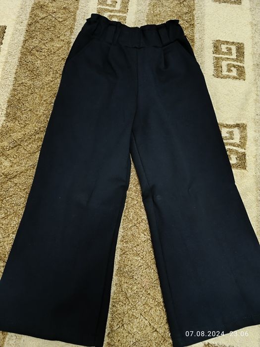 Продам брюки школьные на девочку тёплые