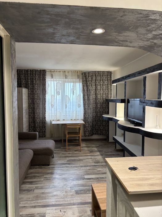 Garsoniera de inchiriat zona 1 mai vechi