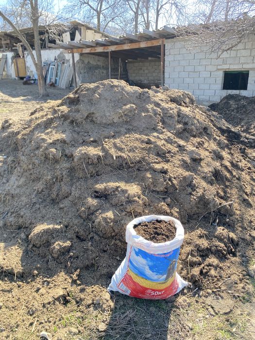 Продаем навоз мешками