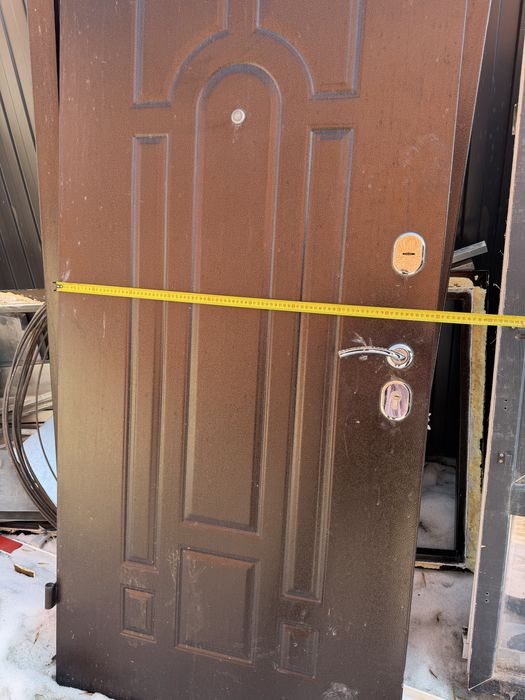 Продам дверь входную