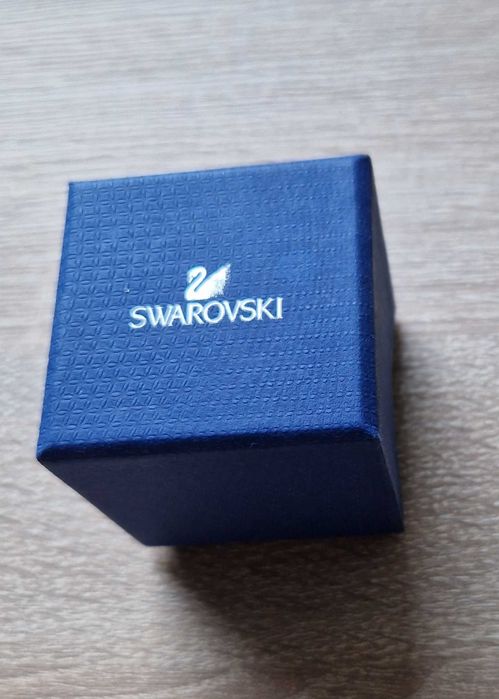 Двоен масивен пръстен Swarovski нов