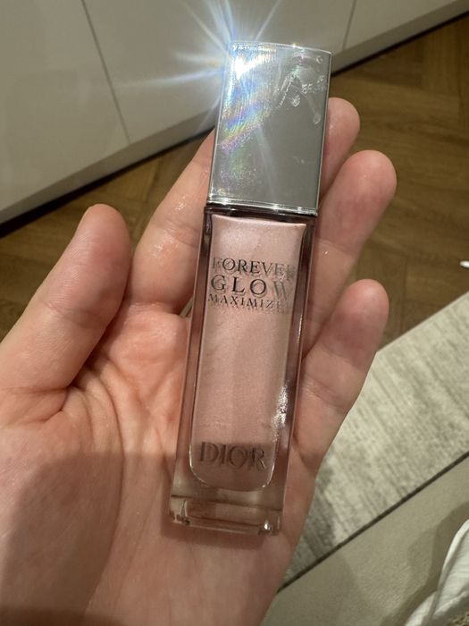 Хайлайтер Диор в красивом оттенке