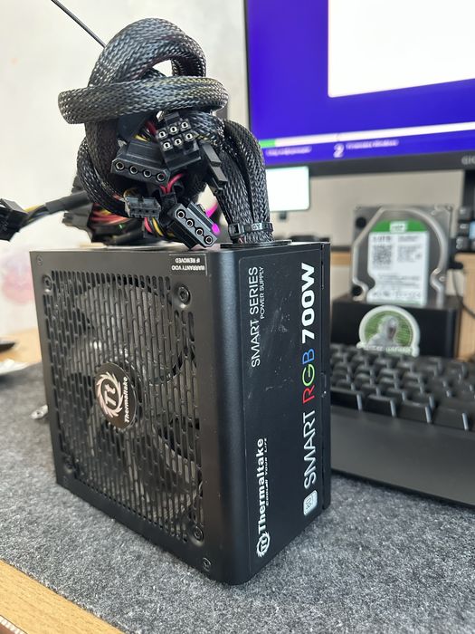 Блок питания 700в