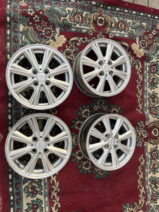 4-штук біреуінде сварка бар бәрі волансировкада тұр