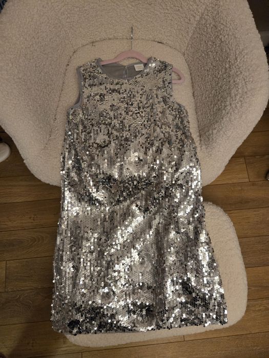 Детска рокля с пайети 13-14 г., сребриста 164 см.