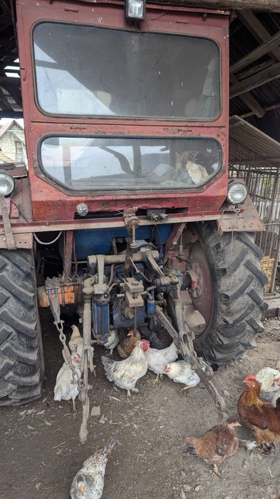 Tractor Universal UTB 650