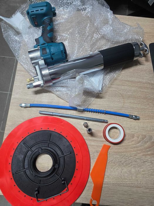 Pistol de ungere cu baterie WingFly pentru Makita 18 V