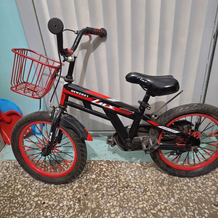 Детский велосипед  на  6-8 лет