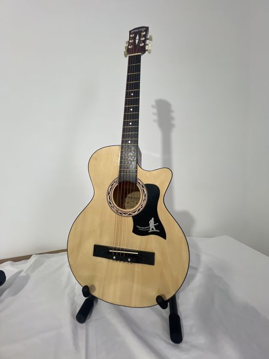 Продается гитары новый