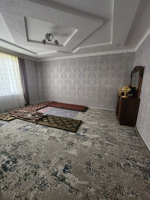 Учаска 8сотих 2етаж 8 хона