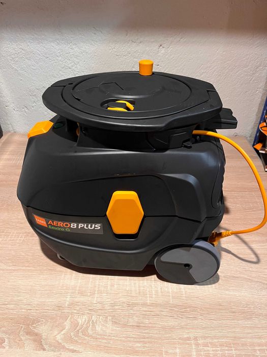 Aspirator Profesional TASKI Aero 8 plus