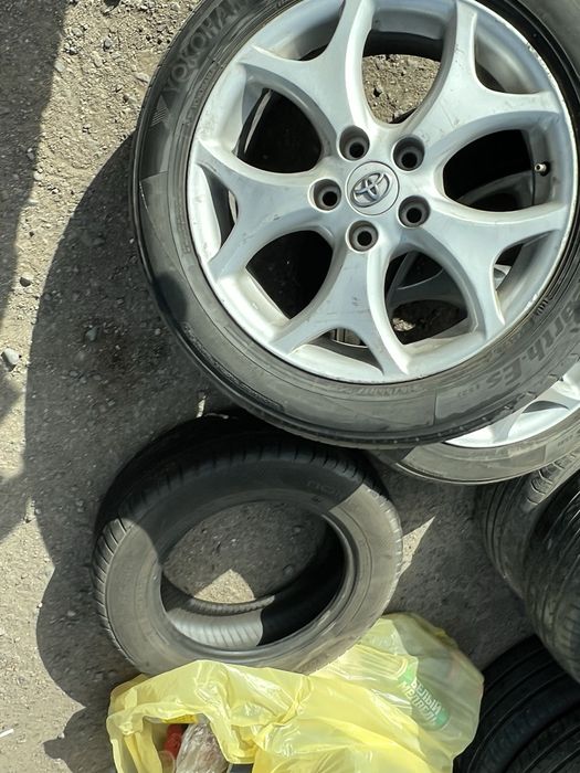 Продается шин на месте дисками комплекте