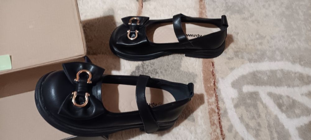 Детски обувки номер 36