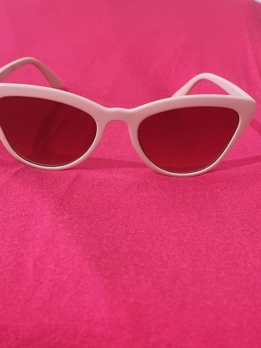 Продаются солнцезащитные очки