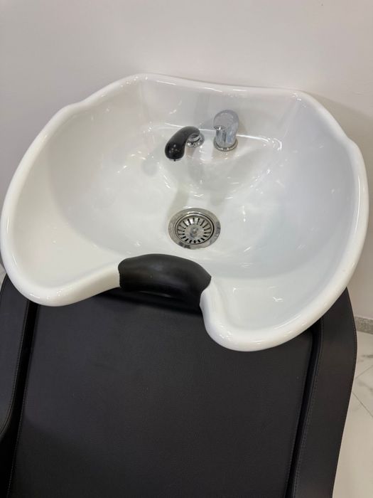 Продается  мойка парикмахерская