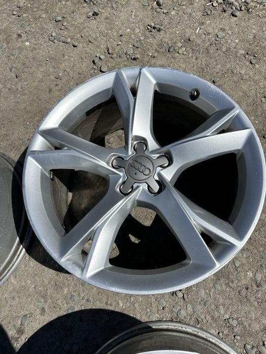 Jante origi 19 5 112 Audi A3 A4 A5 A6 A7 A8 Q3 Q5 Mercedes Wv Skoda Seat ET 32