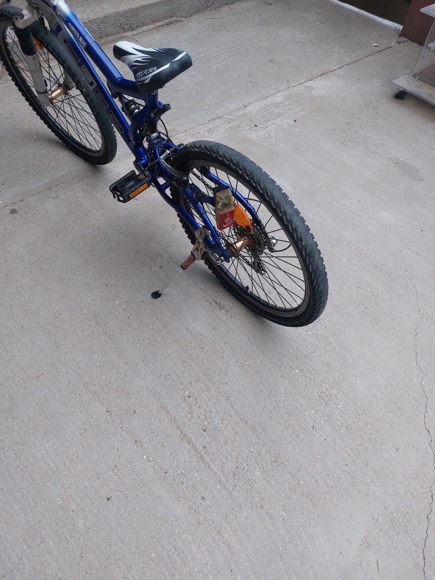 Cyco c24 mountain bike hotsell