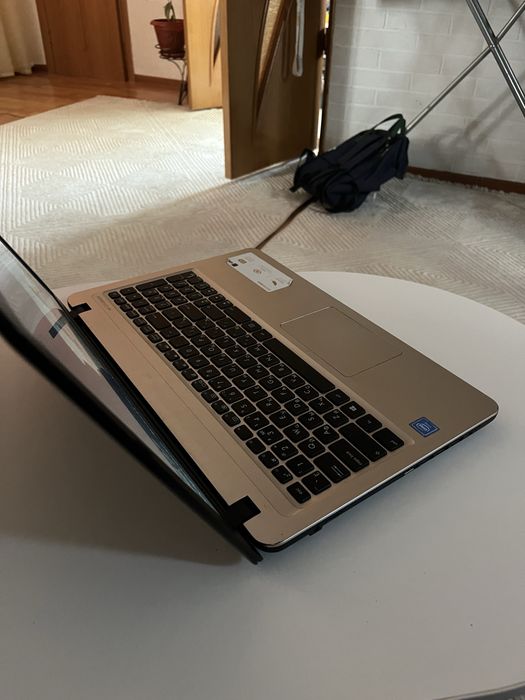 Ноутбук ASUS VivoBook X540MA