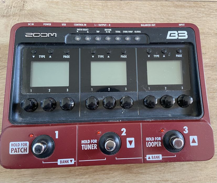 Процесор ZOOM B3 за бас китара