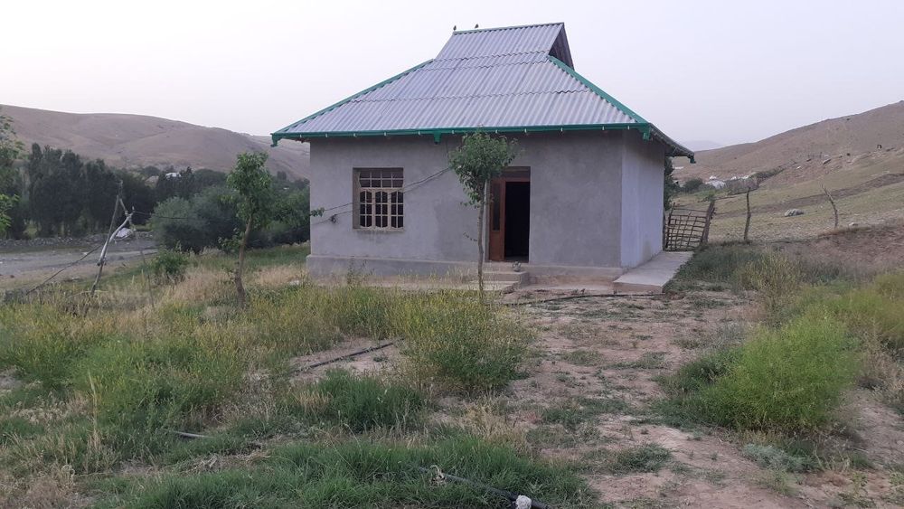 Samarqand viloyati Payariq tumani Nakurt MFYda uchastka sotìladi.