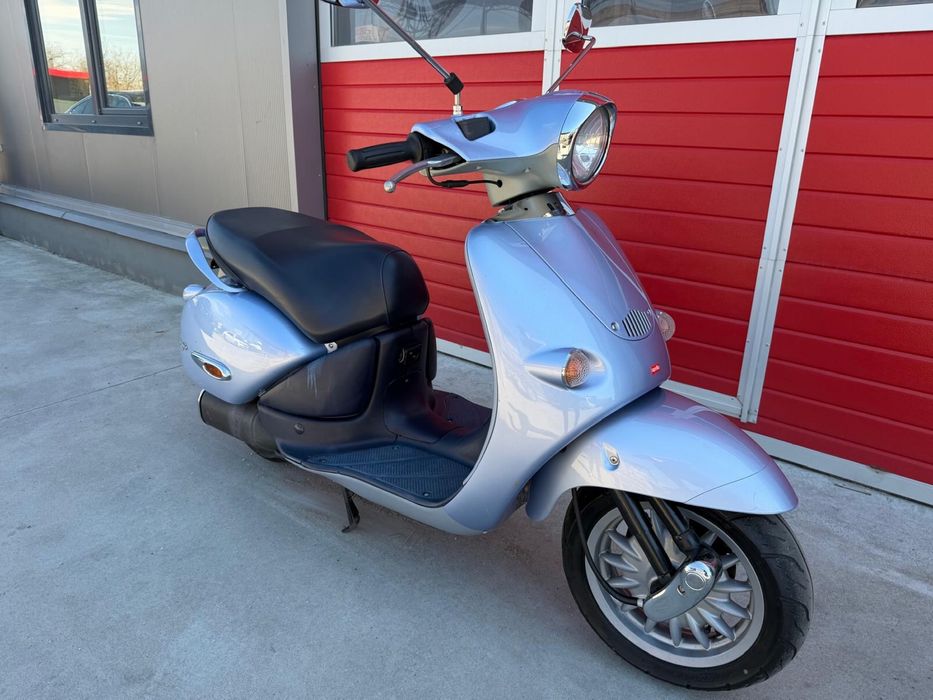 Scuter aprilia mojito habana 50cc 2 timpi se conduce cu Cat. B