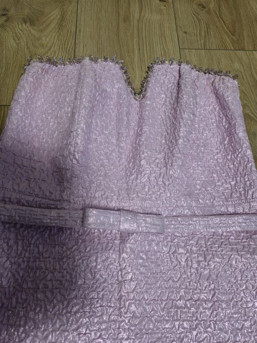 Елегантна розова рокля