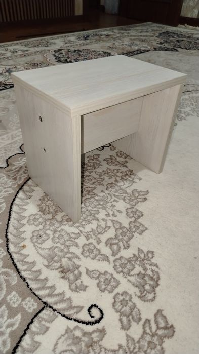 Табуретка из ламината